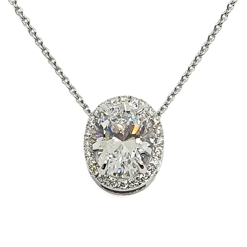 Колие с топаз овал 3,07 к. и диаманти 0,13 к.