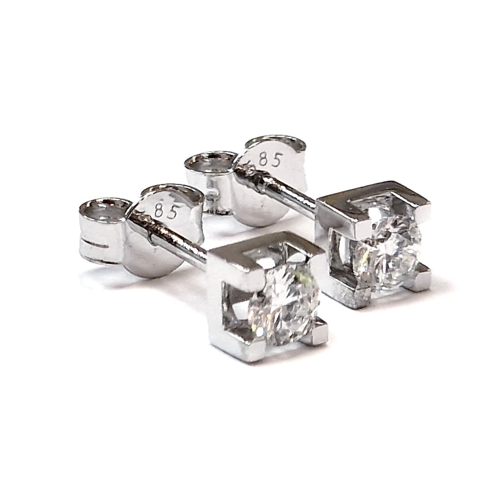 Обеци на винт от бяло злато с диаманти 0,42 карата