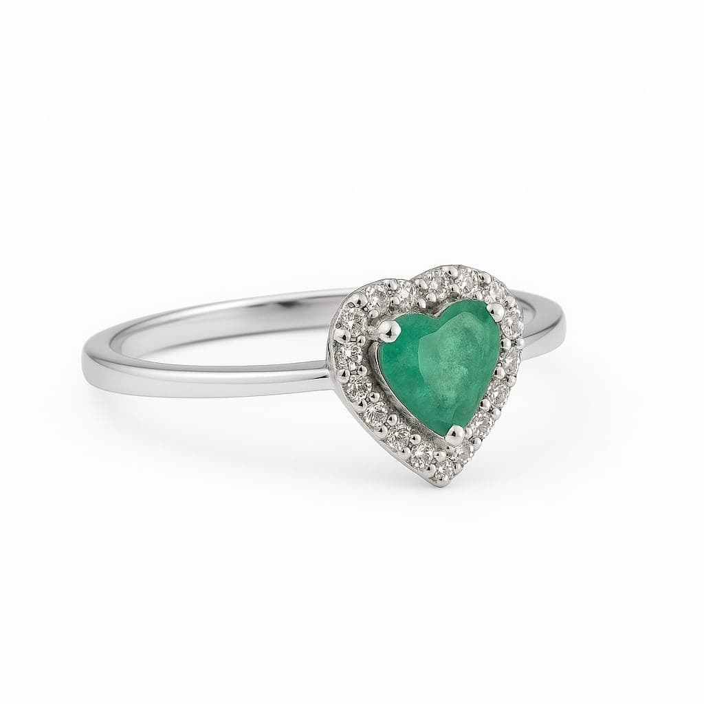 Дамски пръстен от бяло злато със смарагд и диаманти