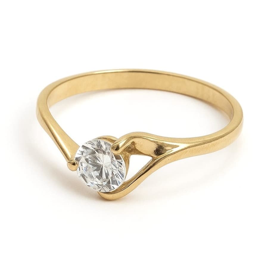 Елегантен златен пръстен с цирконий