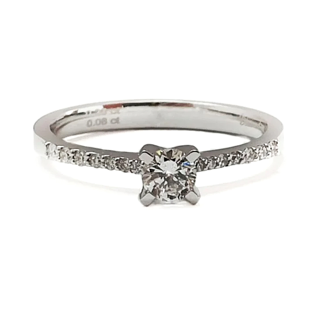 Prasten Ot Byalo Zlato 14 K S Diamanti 031 Karata