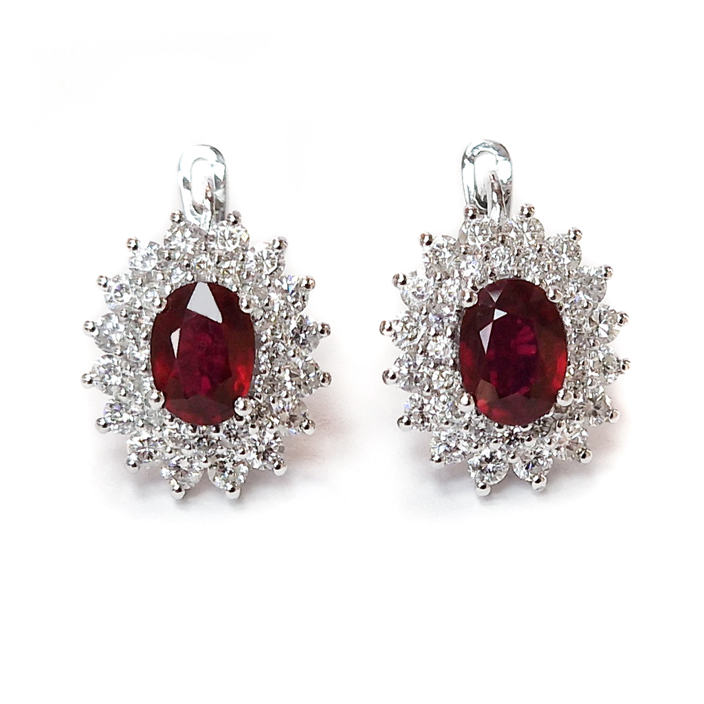 Obeczi S Rubini I Diamanti Ot Byalo Zlato 14 K 3